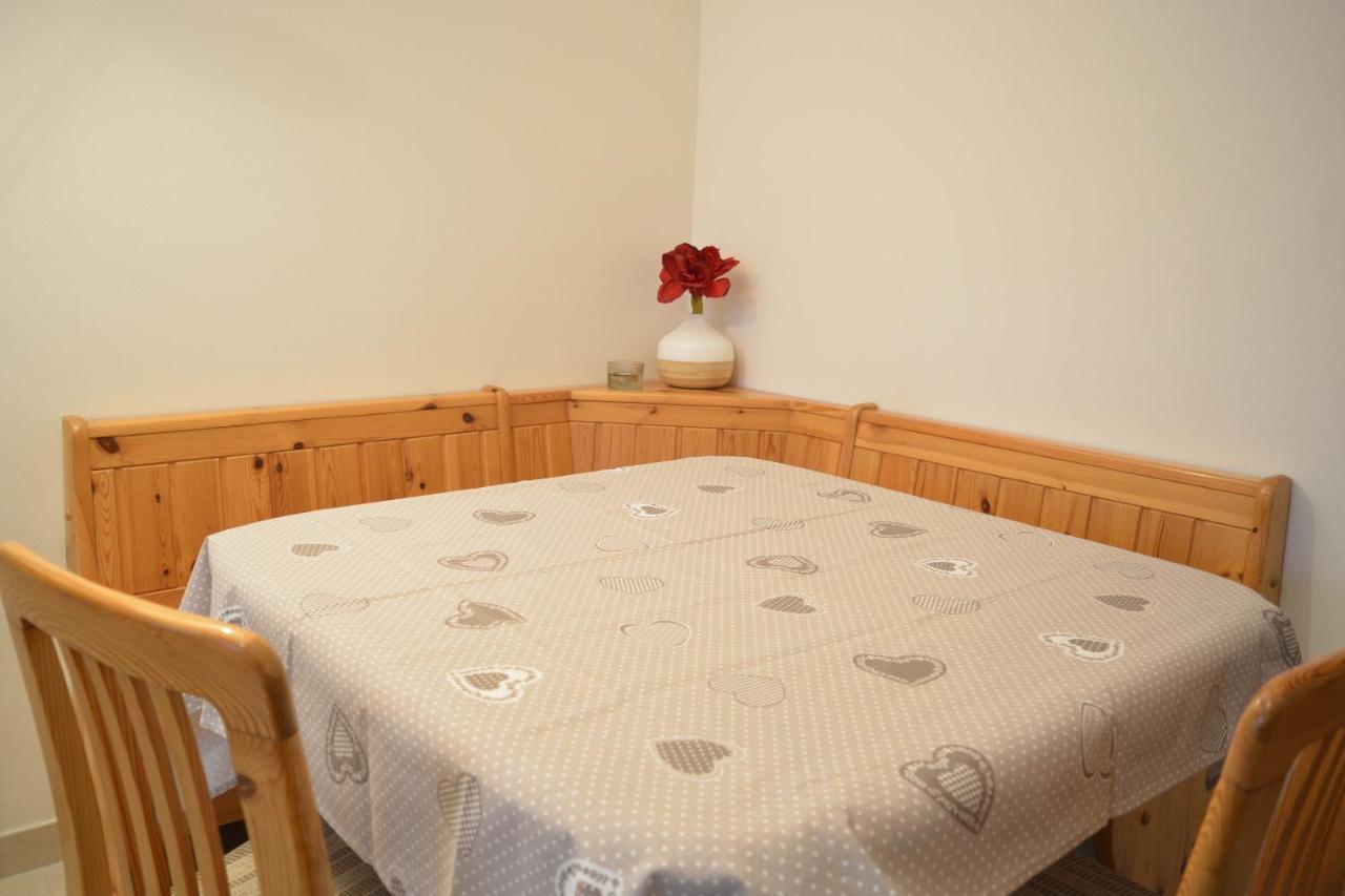 Willkommen-Gemuetlich, Balkon, Parkplatz Direkt In St Moritz Exterior photo